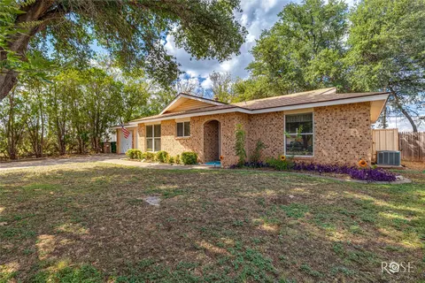 3938 Millbrook Dr, San Angelo, TX 76904