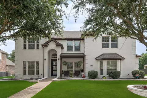 400 Shavano St, Desoto, TX 75115