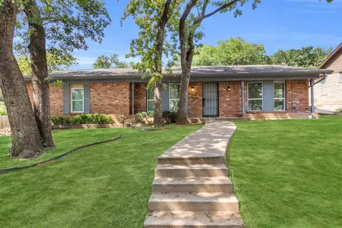 7513 Madeira Dr, Fort Worth, TX 76112