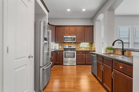 Kitchen - 10266 Condor Loop, Waco, TX 76708 photo 3 of 5