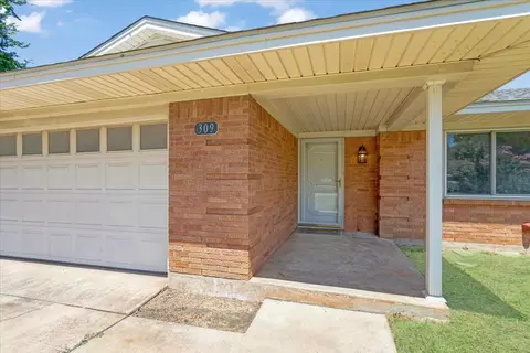 Undisclosed, Howe, TX 75459