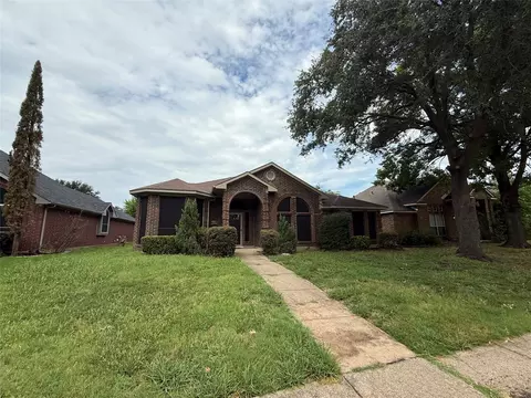 1631 Ariel Dr, Mesquite, TX 75181