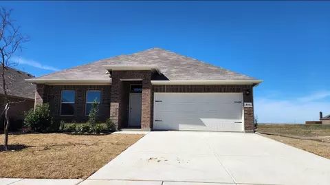 213 Tyler St, Grandview, TX 76050