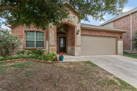 5709 Sapphire Pool Trl, Fort Worth, TX 76244