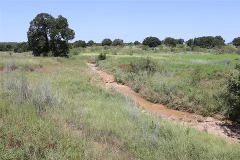 293 Acres Lapland Rd, Bowie, TX 76230