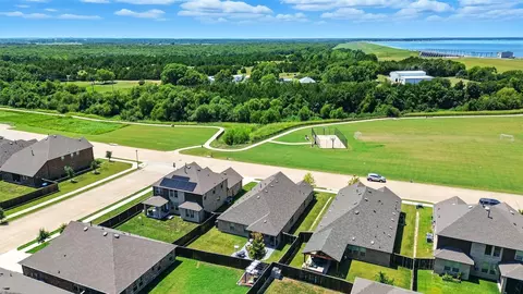 5727 Miriam Dr, Forney, TX 75126