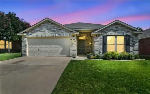5504 Ridge View Dr, Watauga, TX 76137