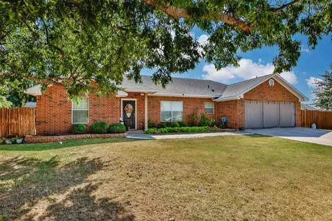508 High St, Valley View, TX 76272