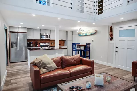 318 W Lake Dr, Weatherford, TX 76087