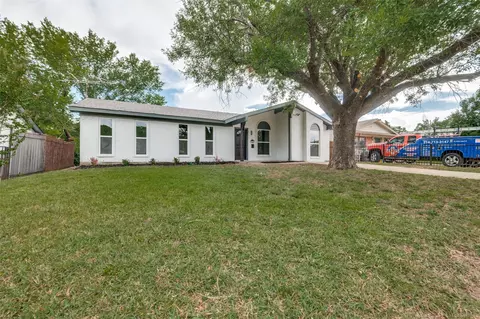 746 Bimebella Ln, Dallas, TX 75211