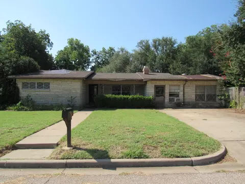 3708 Acree St, Beverly Hills, TX 76711