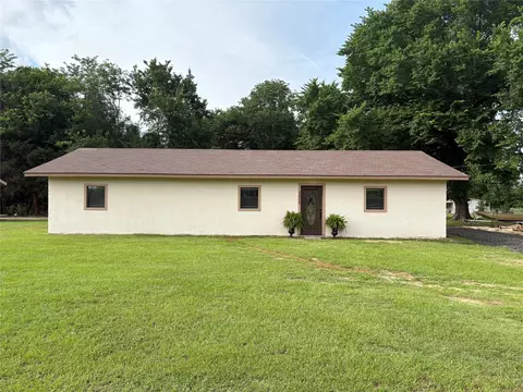 2803 County Road 33900, Powderly, TX 75473