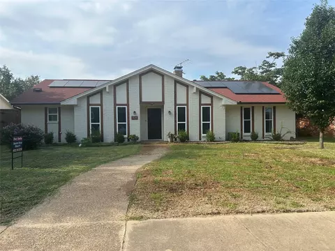 1104 Hillsdale Dr, Richardson, TX 75081