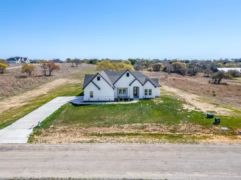 240 Latigo Way, Weatherford, TX 76088
