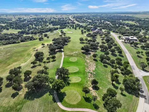 8457 Bruntsfield Loop Dr, Cleburne, TX 76033 photo 11