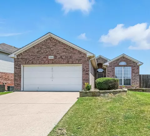 12500 Cottageville Ln, Fort Worth, TX 76244