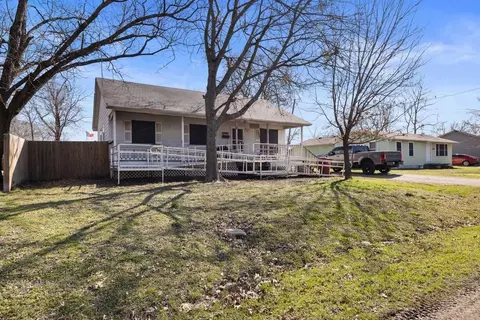 210 N Main St, Blue Ridge, TX 75424