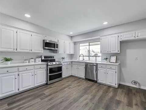 2013 E Collins Blvd, Richardson, TX 75081 photo 11
