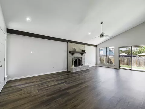 2013 E Collins Blvd, Richardson, TX 75081 photo 4