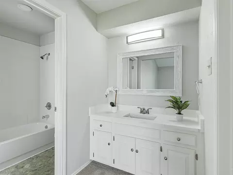 2013 E Collins Blvd, Richardson, TX 75081 photo 18