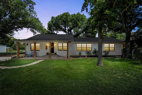 209 Hungry Hill Rd, Eddy, TX 76524