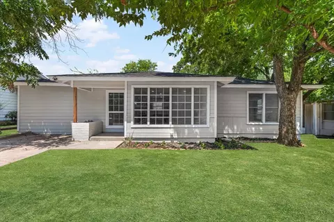 5609 Wainwright Dr, Fort Worth, TX 76112