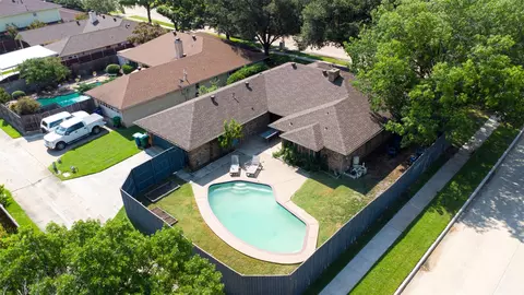 1301 Brownwood Dr, Carrollton, TX 75006