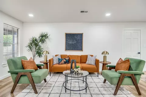 1318 Mayfield Ave, Garland, TX 75041