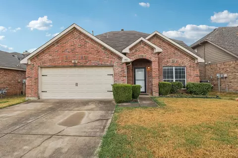 5705 Downs Dr, Fort Worth, TX 76179