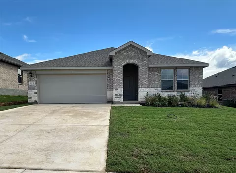 429 Kaufman Dr, Azle, TX 76020