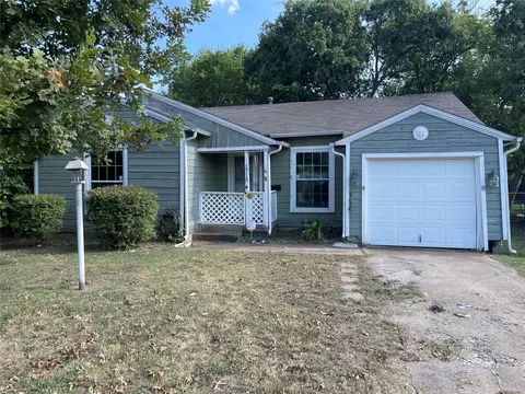1713 Fort Worth St, Grand Prairie, TX 75050