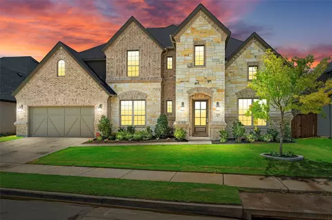 298 Waters Edge Dr, Argyle, TX 76226