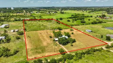 2204 Mazac Rd, Joshua, TX 76058