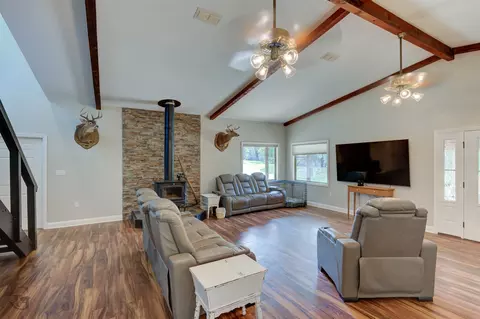 Living - 4497 Highway 163 Hwy, Doyline, LA 71023 photo 1 of 1