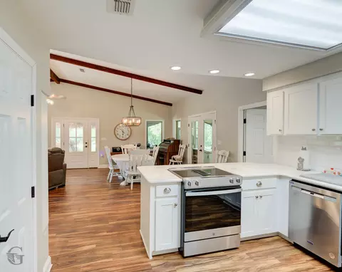 Kitchen - 4497 Highway 163 Hwy, Doyline, LA 71023 photo 3 of 3
