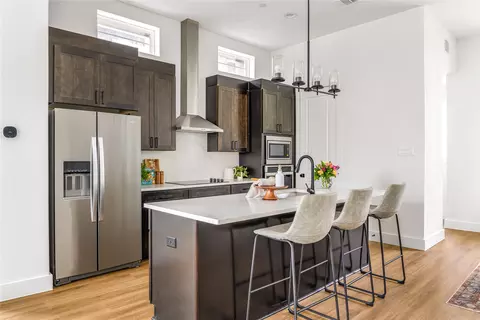 13325 Bee St #301, Farmers Branch, TX 75234