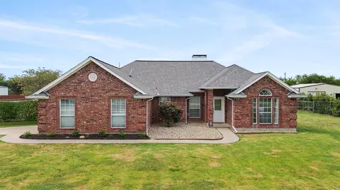 12061 Hill Country Cir, Ponder, TX 76259