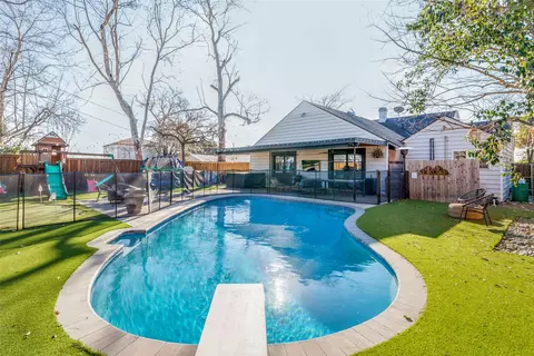 4216 Lovell Ave, Fort Worth, TX 76107