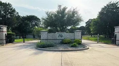 3127 Koscher Dr, Grand Prairie, TX 75104
