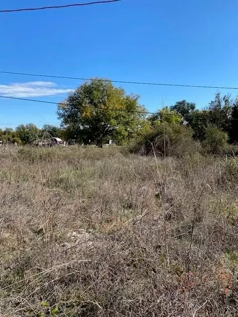 7109 Navajo Trl, Weatherford, TX 76087