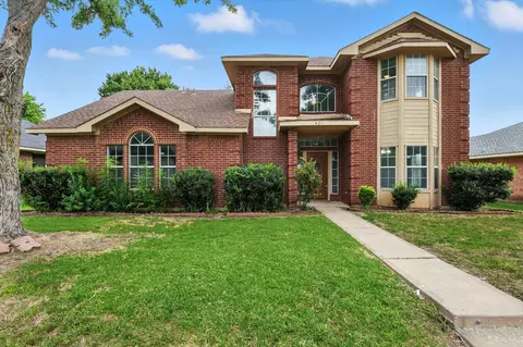 420 Beard Dr, Cedar Hill, TX 75104