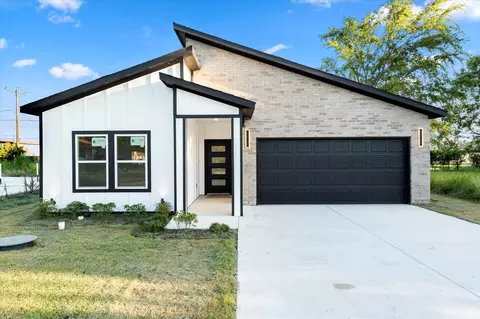 121 Loon Bay Dr, Gun Barrel City, TX 75156