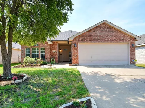 8532 Trinity Vista Trl, Hurst, TX 76053