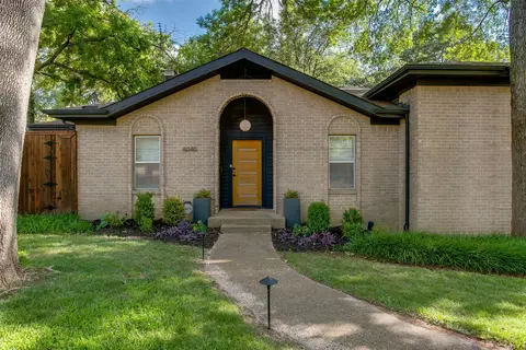 6040 N Jim Miller Rd, Dallas, TX 75228