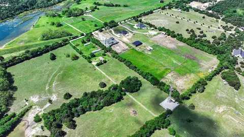 3291 Plainview Rd, Midlothian, TX 76065 photo 2