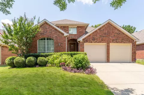 7948 Adobe Dr, Fort Worth, TX 76123