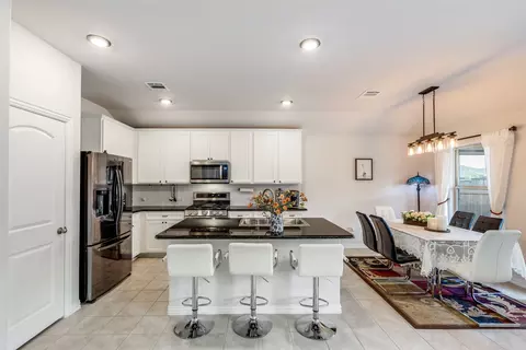 Kitchen - 1208 Johnson Dr, Celina, TX 75009 photo 4 of 5