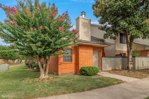 3636 Greenacres Place Dr #103, Bossier City, LA 71111