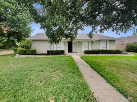 201 Running Brook Ln, Mesquite, TX 75149
