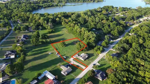 104 Chisholm Trl, Waxahachie, TX 75165